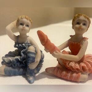Lot of 2 Miniature Ballerinas figurines glass